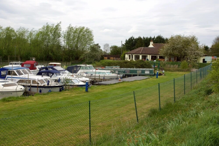 2-bedroom Lodge in Ely