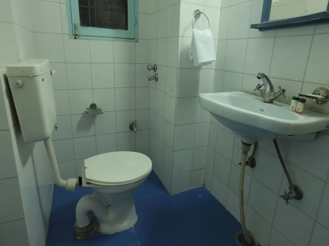 OYO 12019 Hotel Anuja