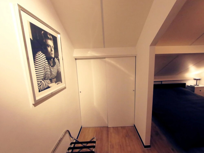 Apartment with One Bedroom in Waterloo, with Wifi