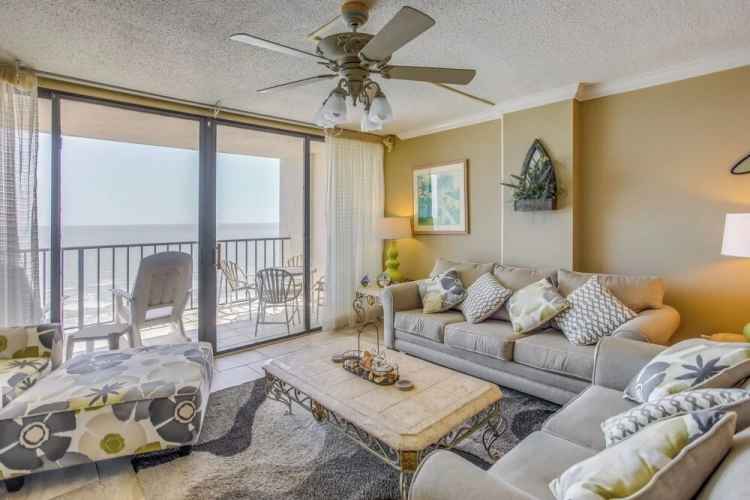 2 Bedrooms Apartment with balcony