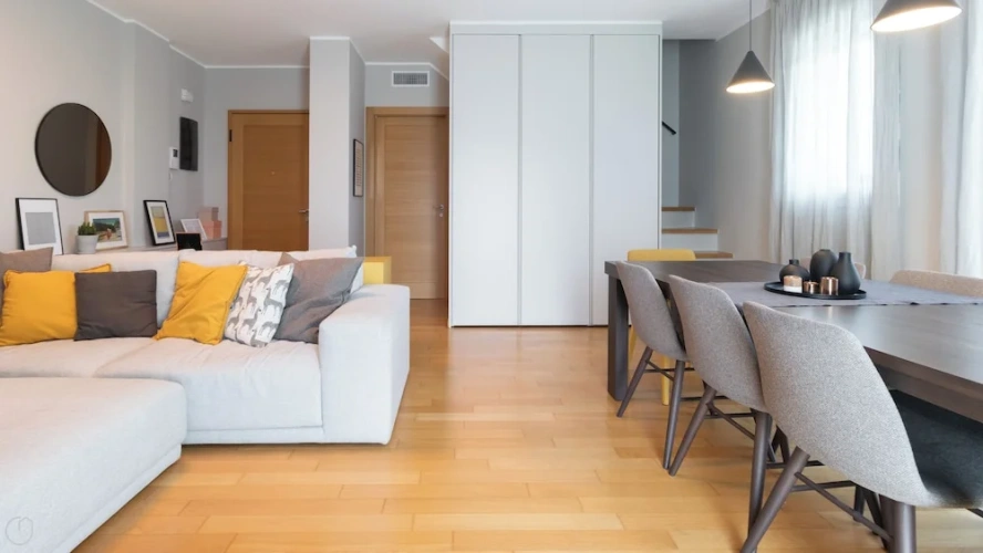 2 Bedrooms Apartment