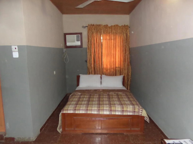 Tajmahal Hotels