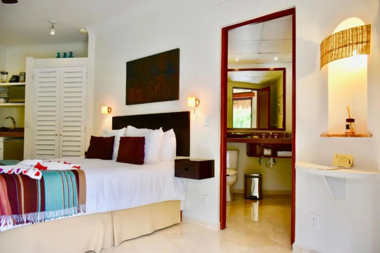 Playa Palms Beach Hotel