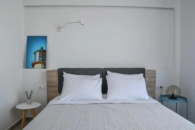 Pharos Apartments