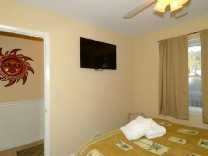 227 Breakers 1 Br Villa by RedAwning