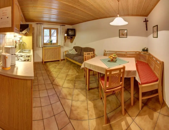 2 Bedrooms Apartment