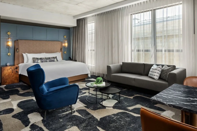 Double Suite