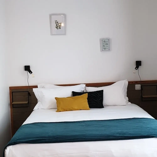 Standard Twin room with balcony
