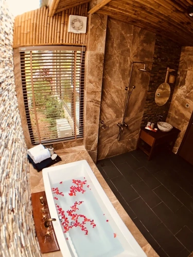 2 Bedrooms Villa with balcony and with garden view