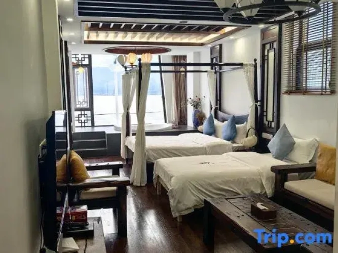 Deluxe Family room with sea view