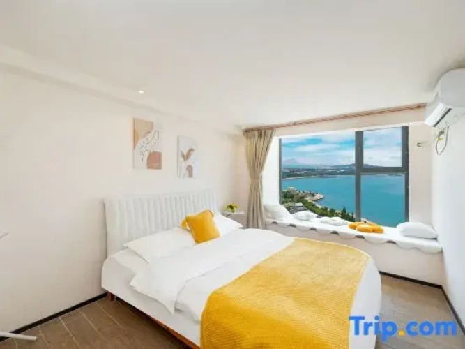3 Bedrooms Apartment with sea view