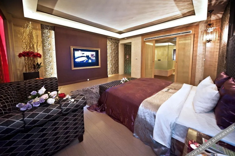Hefeng Motel