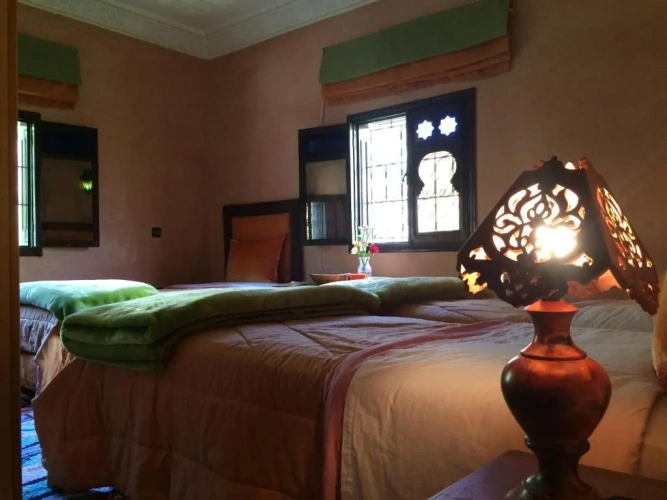 5 Bedrooms Cottage