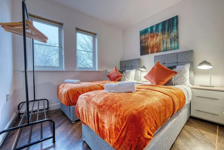Blue Cedar Apartment