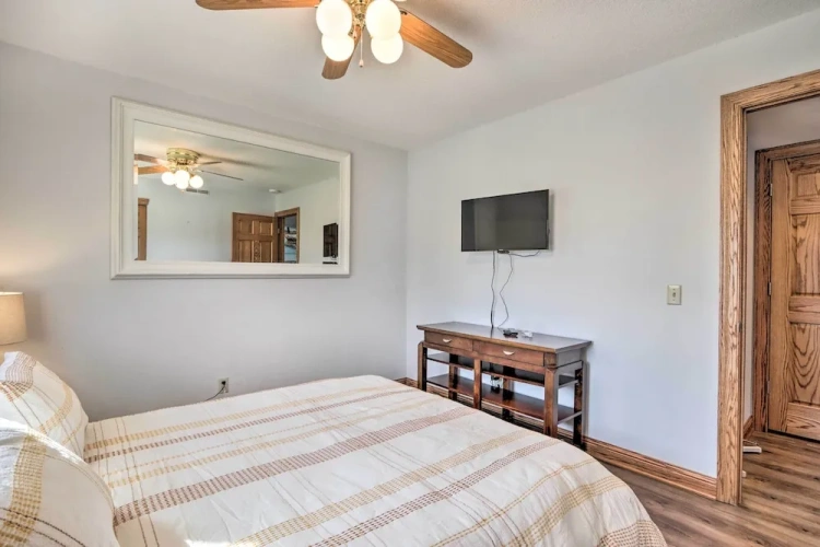 3 Bedrooms Apartment