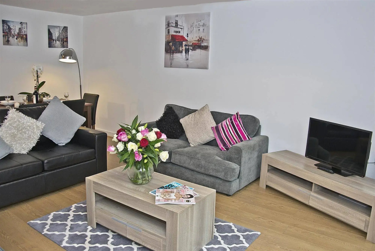 Base Serviced Apartments - Duke Street