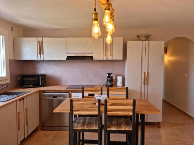 2 Bedrooms Cottage