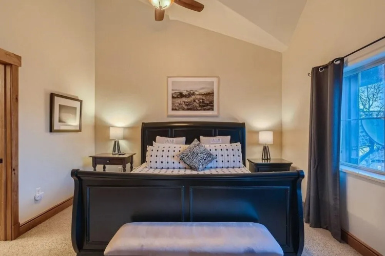 Drake Landing #a8 3 Bedroom Condo by RedAwning