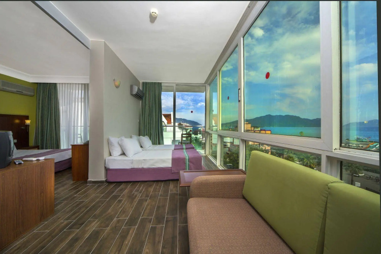Sun Bay Park Hotel