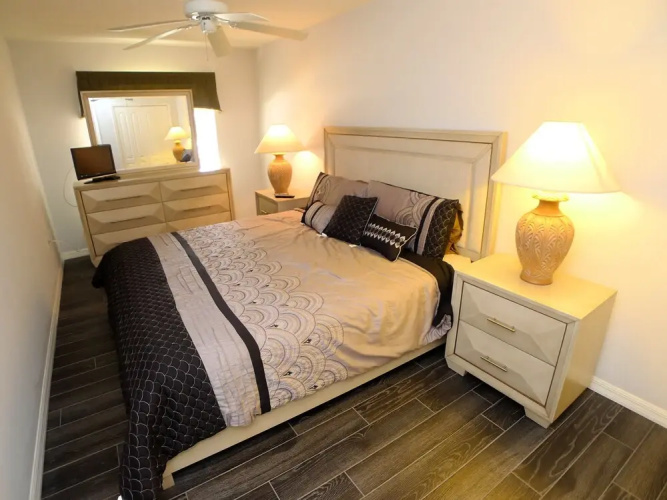 5 Bed Resort Home In Gated Community 188