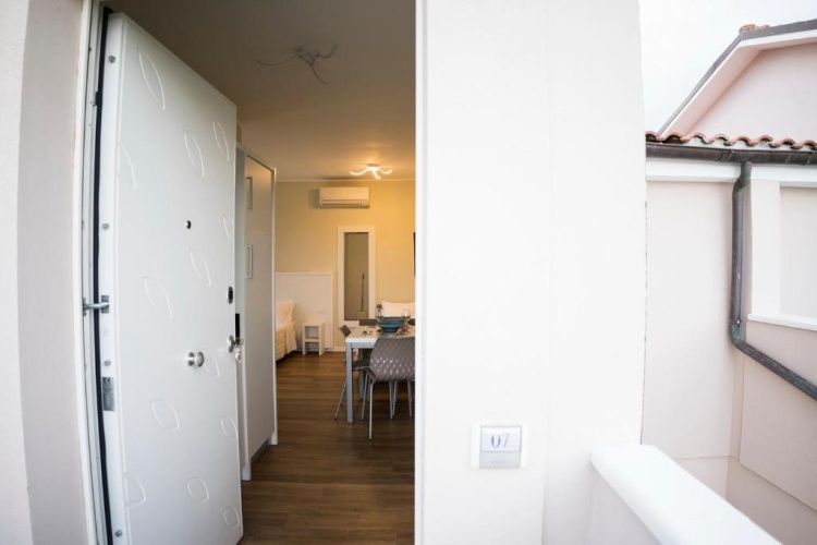 Apartment with sea view