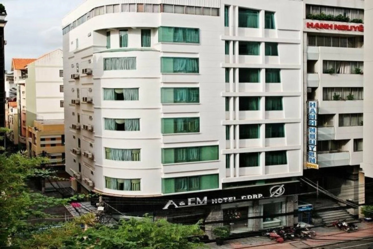 The White Hotel 8A Thai Van LungOver view