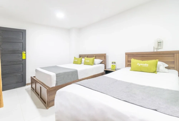 Standard Triple room