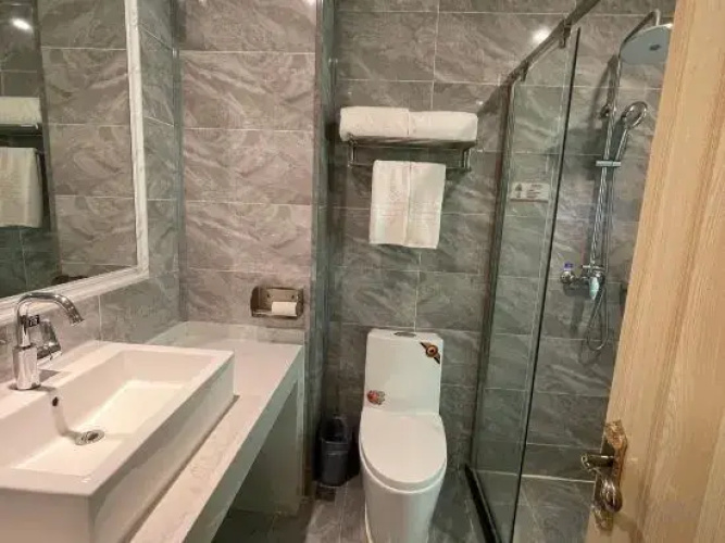Yongqing Tianyi Hotel
