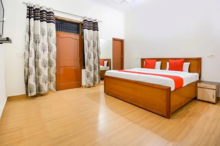 Hotel Down Town by OYO Rooms