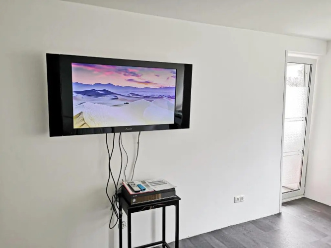 apartment near underground station