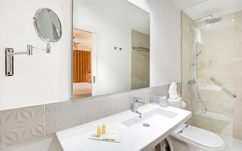 Standard Triple Club room