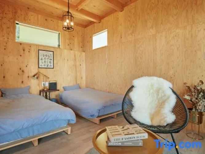 2 Bedrooms Quadruple Cottage