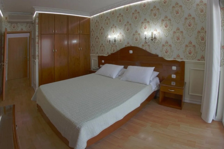Porto Eda Hotel