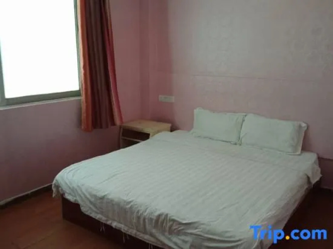 Yingde Jincheng Tourism Industry