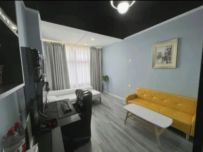 Free People E-sports Hotel