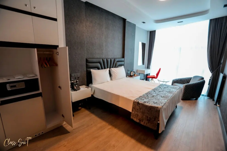 Class Suit Hotel