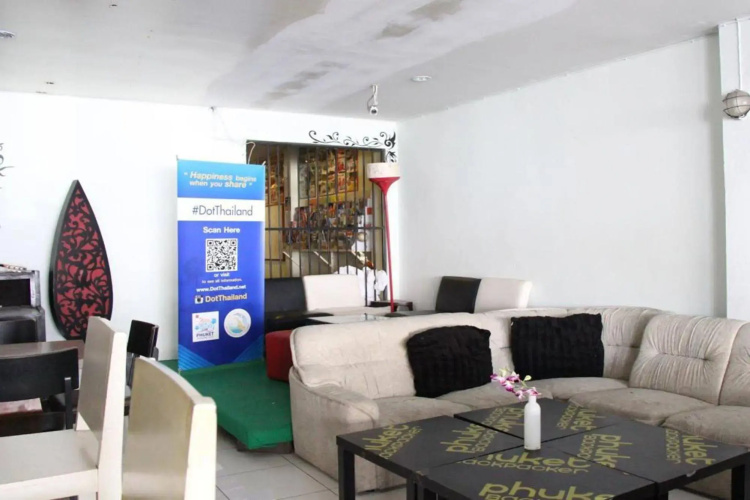 OYO 1054 Phuket Backpacker Hostel