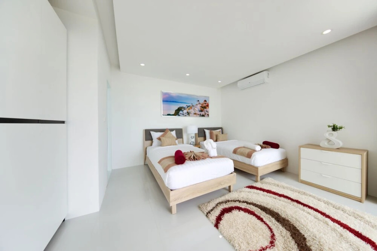 Villa Iroxa with Panoramic Sea View