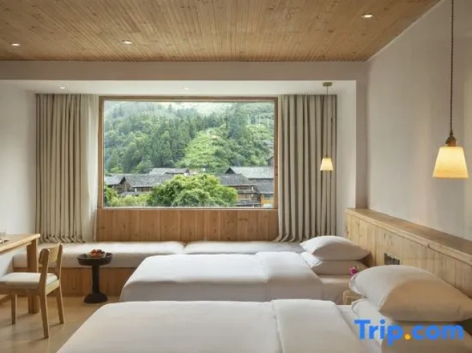 Standard Double room with land view