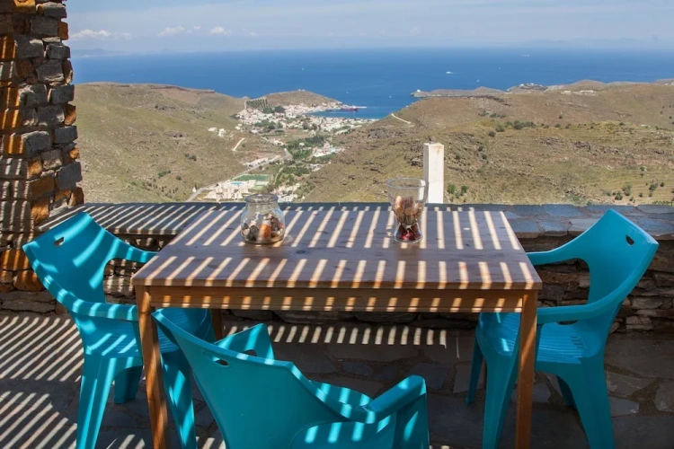 3 Bedrooms Villa with balcony