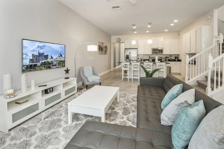 134fr 5 Bedroom Townhouse