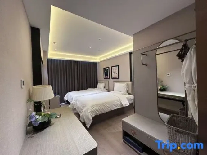 Deluxe Family Suite