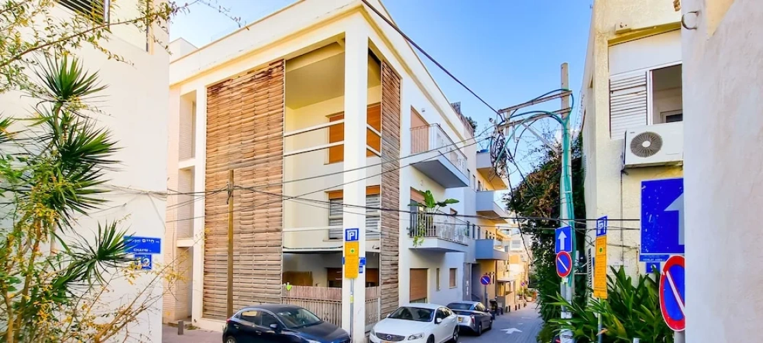 Royal Eden Apartment