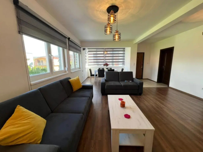 Oasis Royal Apartments