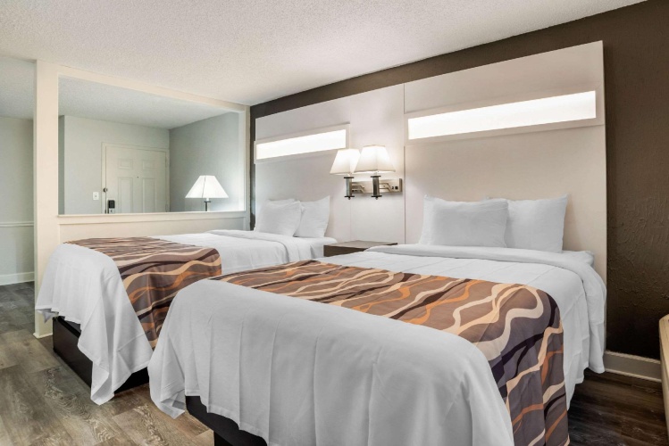 Quadruple Suite
