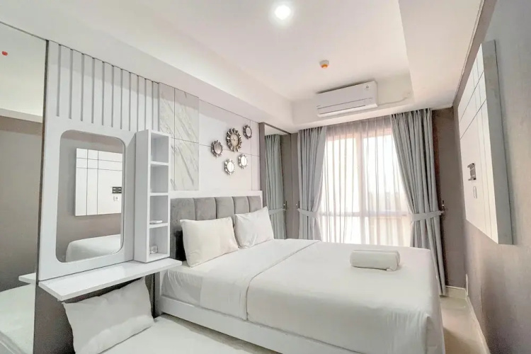 Grey Toned 1Br Apartment Tamansari Skylounge Makassar