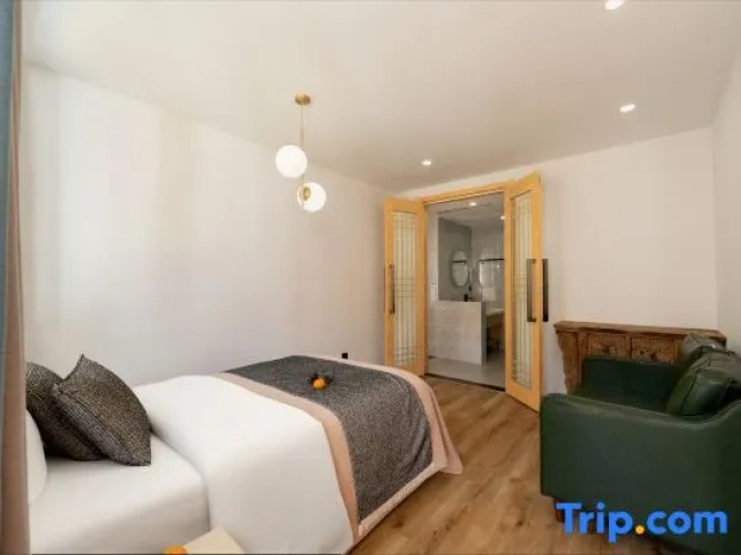 2 Bedrooms Deluxe Family Suite with garden view