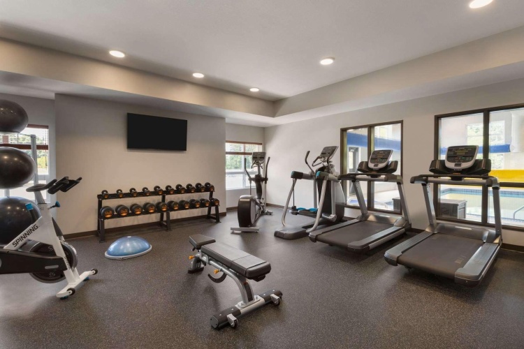 Microtel Inn & Suites By Wyndham Mont Tremblant photo 11