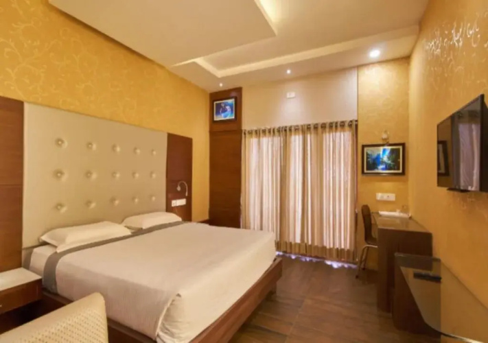 Hotel Dream Land by FabHotels