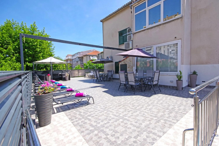 Villa Naomi
